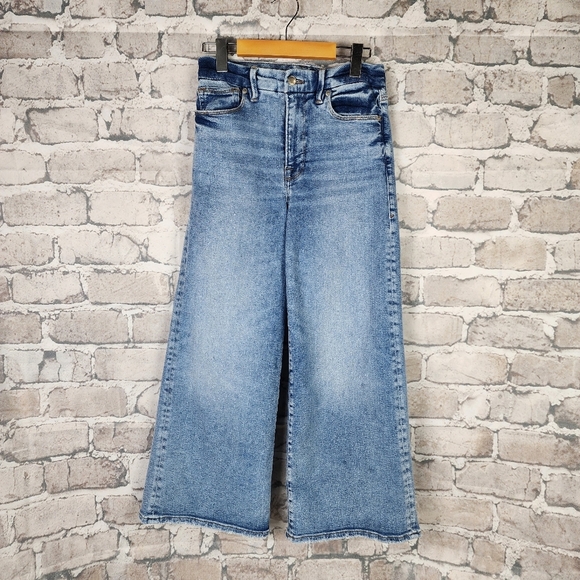 Good American Good Skate Wide Cropped Jean Size 6/28 Medium Blue Wash - Picture 3 of 14